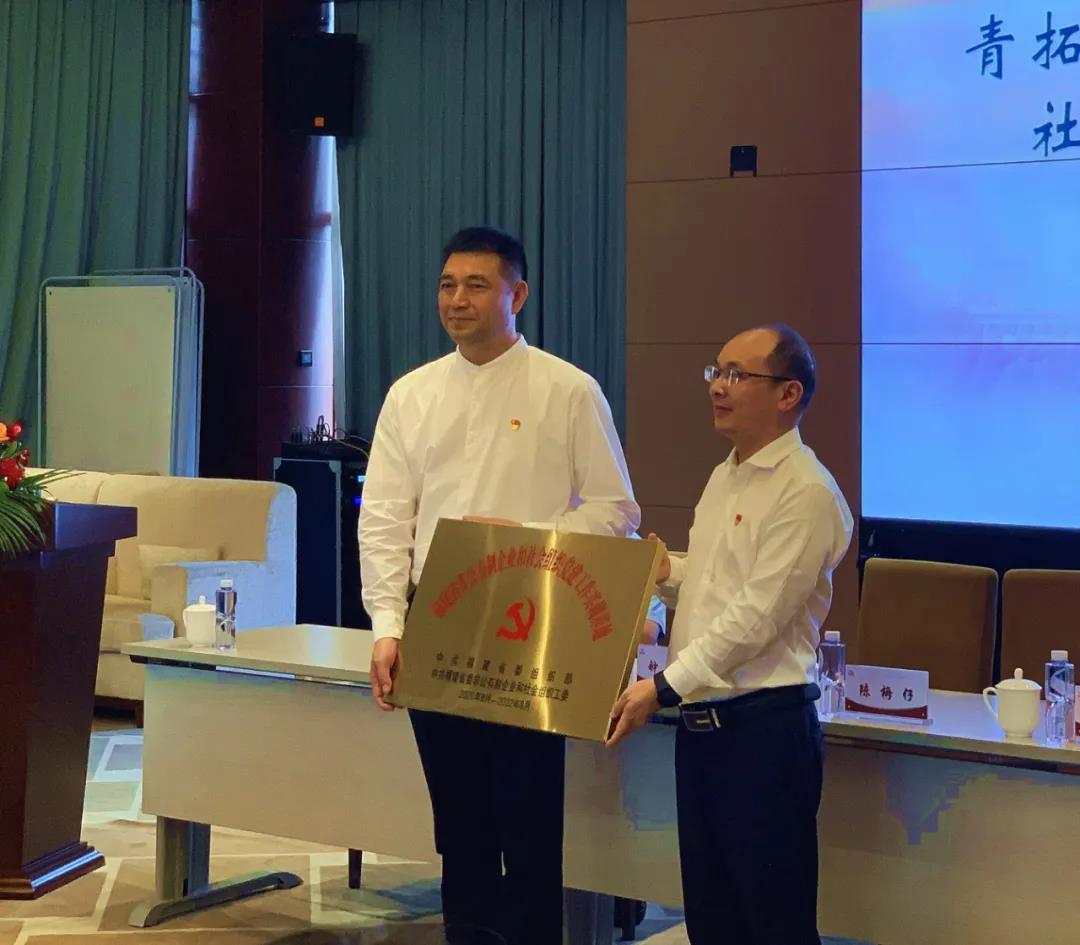 df1478c98801e7d1243eb8ff93fab5ac